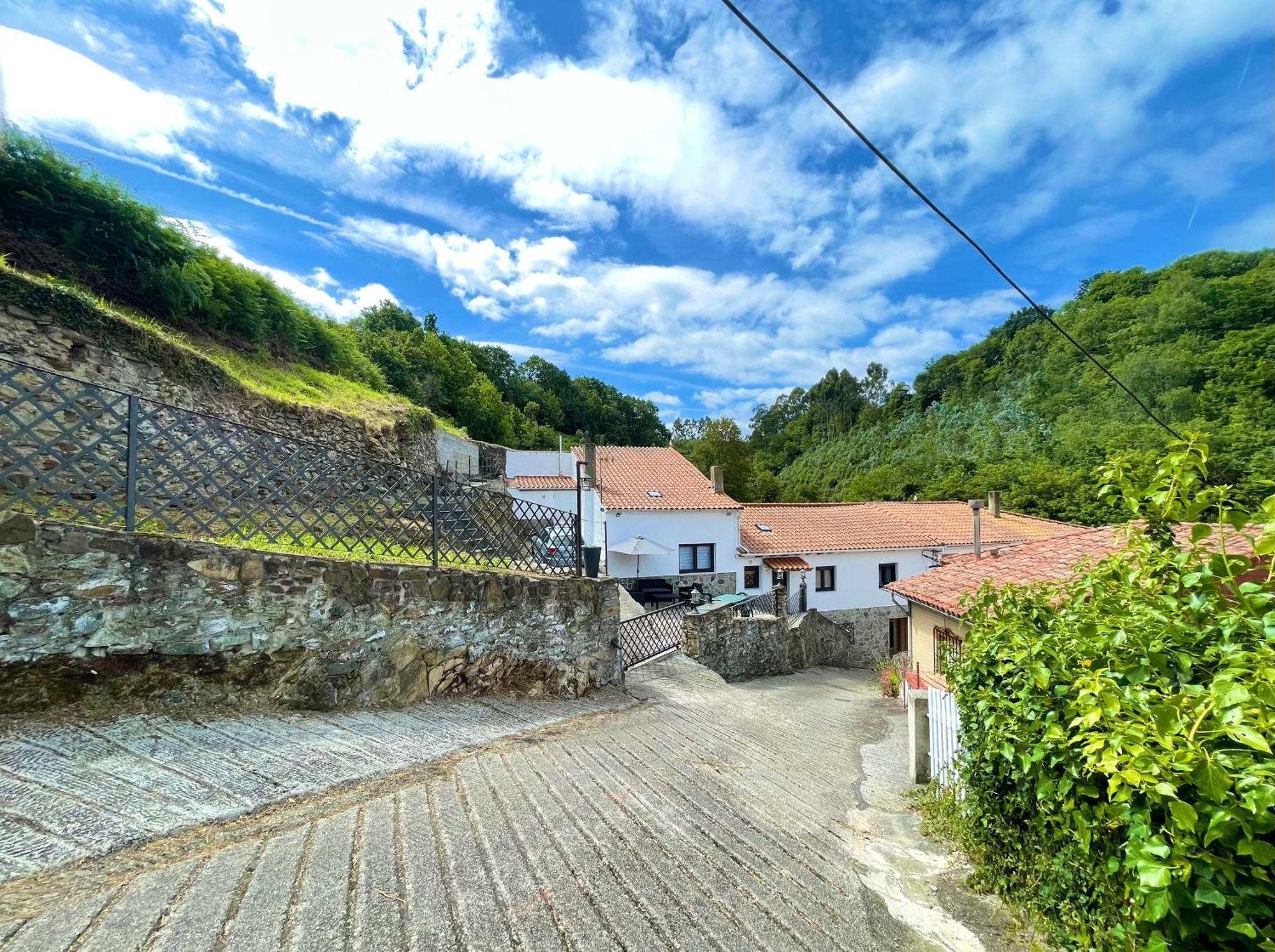 Villa Casa Santi Y Laura à Cudillero Extérieur photo